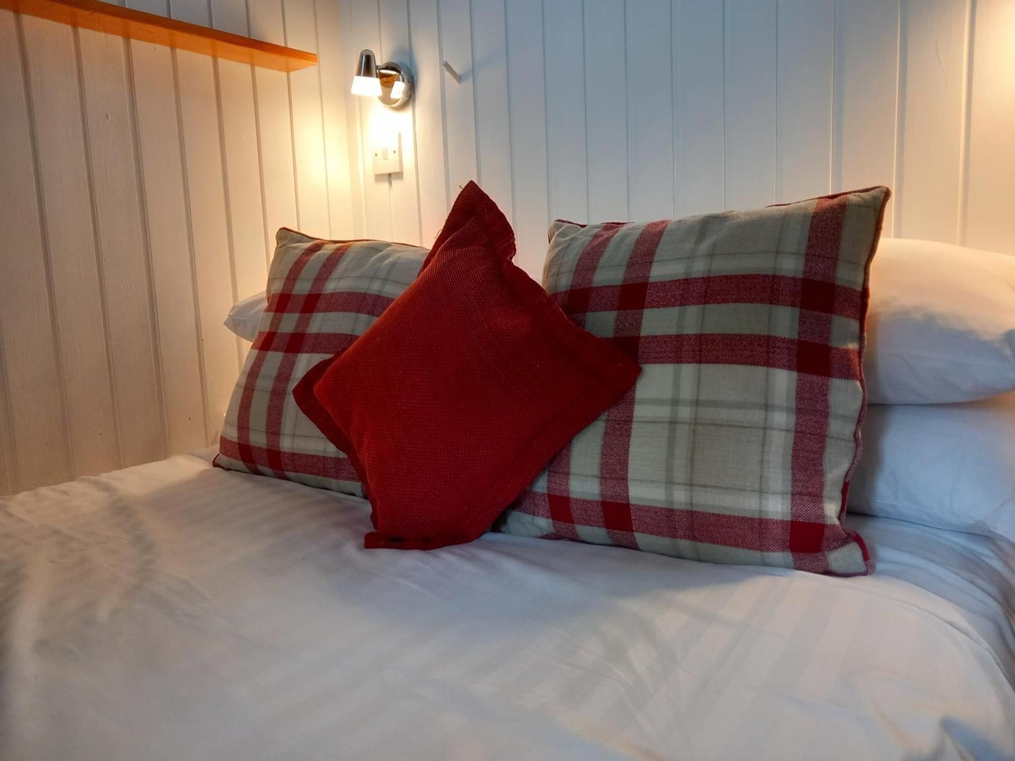 Loch Aweside Forest Cabins Dalavich Chambre photo